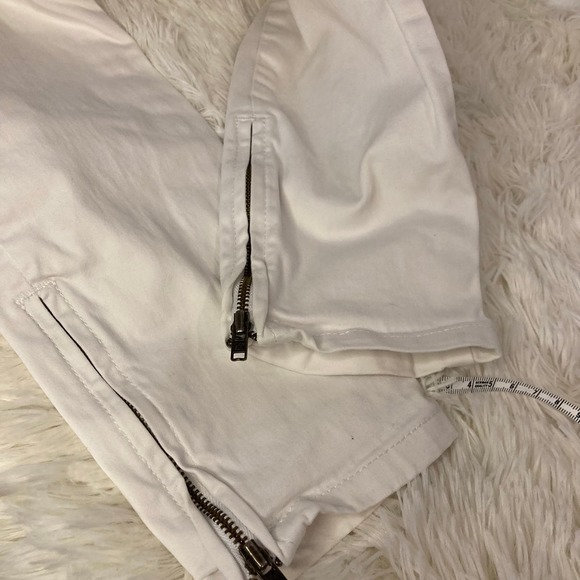 Calvin Klein Ankle Length Skinny Jeans Cotton and Spandex White Womens Size 2 - Picture 5 of 6